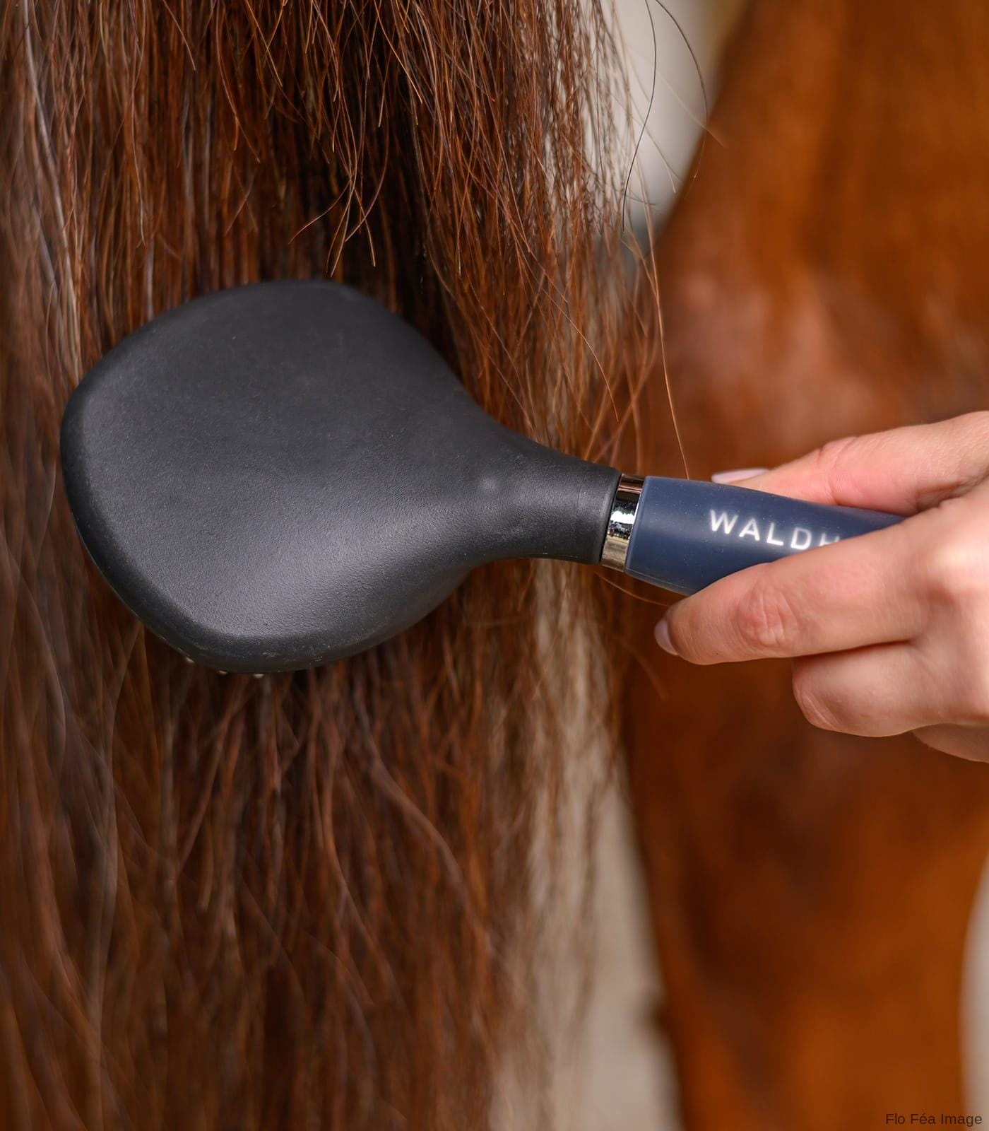 Mane and Tail Longhair Brush with Gel Handle - Image 4