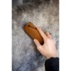 IT03802 lifestyle artisansheddingcomb brown 2